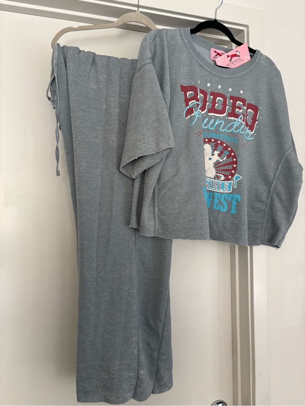 women’s Grey Rodeo Graphic Set